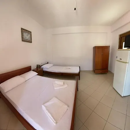 Hotel Prifti Химара